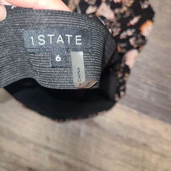 One State Floral Mini Skirt - Picture 9 of 11